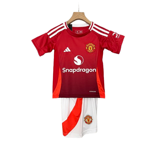 Conjunto Infantil Manchester United l 2024/25 Vermelho - Modelo Torcedor