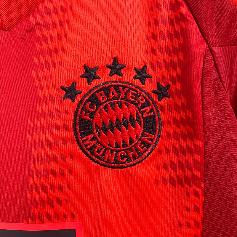 Conjunto Infantil Bayern de Munique l 2024/25 Vermelho - Modelo Torcedor