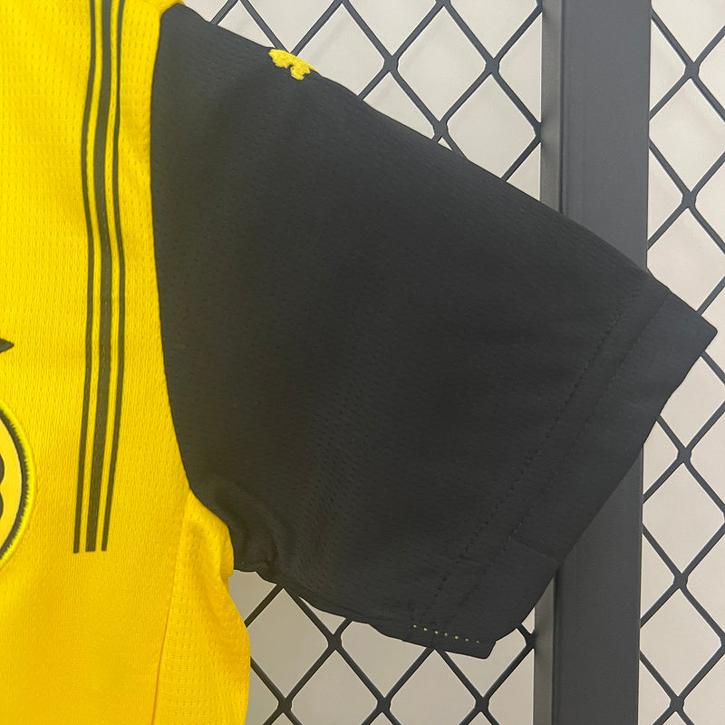 Conjunto Infantil Borussia Dortmund l 2024/25 Listrado - Modelo Torcedor