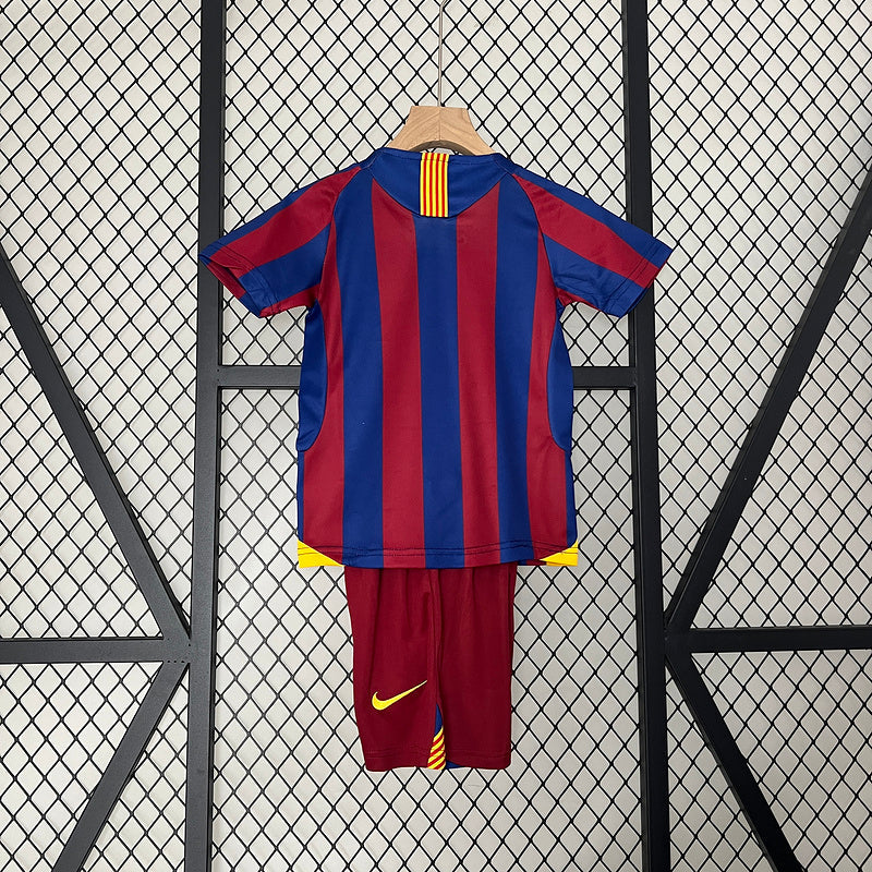 Conjunto Retrô Infantil Barcelona l 2005/06 - Modelo Torcedor