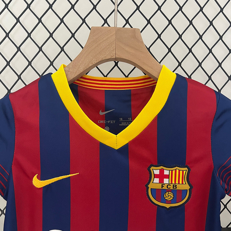 Conjunto Retrô Infantil Barcelona l 2013/14 - Modelo Torcedor