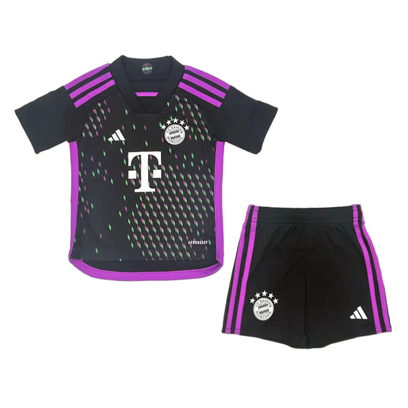 Conjunto Infantil Bayern de Munique ll 2023/24 Preto - Modelo Torcedor